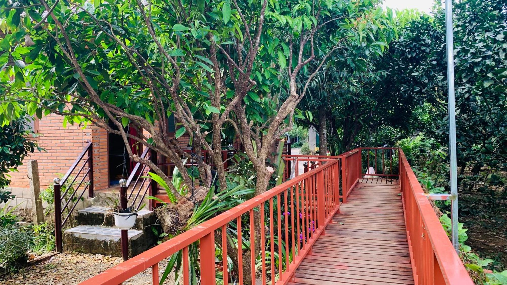 Gibbon Singing Home Stay Quan Tom Экстерьер фото